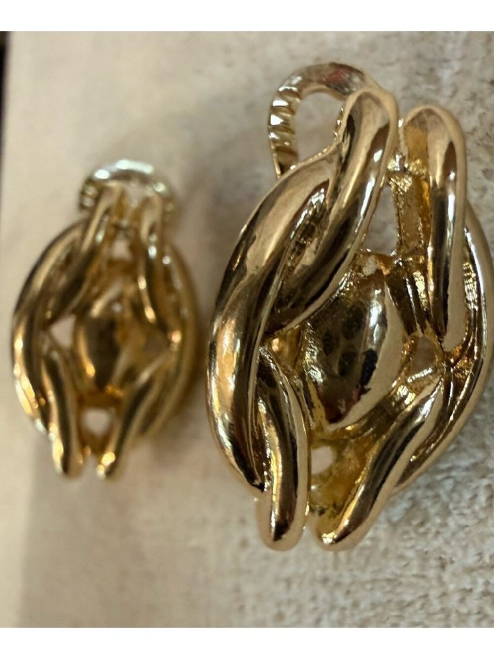 Vintage Napier Gold-Tone HMN Clip-On Earrings 1”